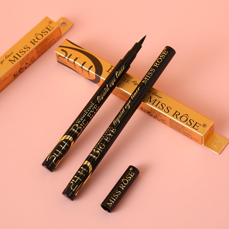 Black Eyeliner in Separate Color Box Packaging for a Stunning Look